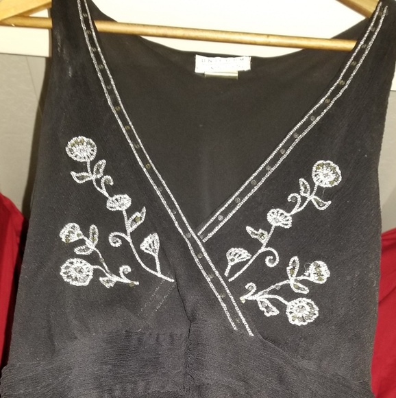 Top - Picture 2 of 3